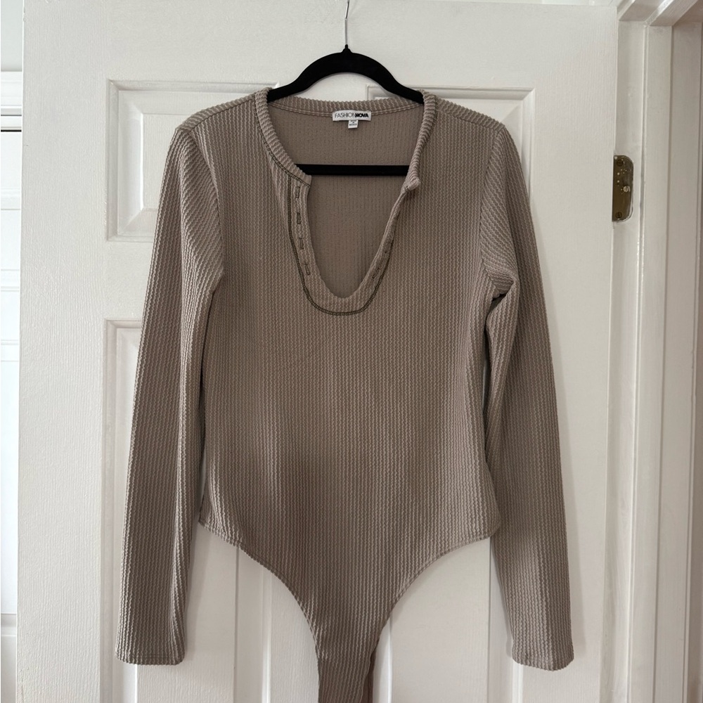 Taupe Ribbed Long-Sleeve Scoop-Neck Bodysuit